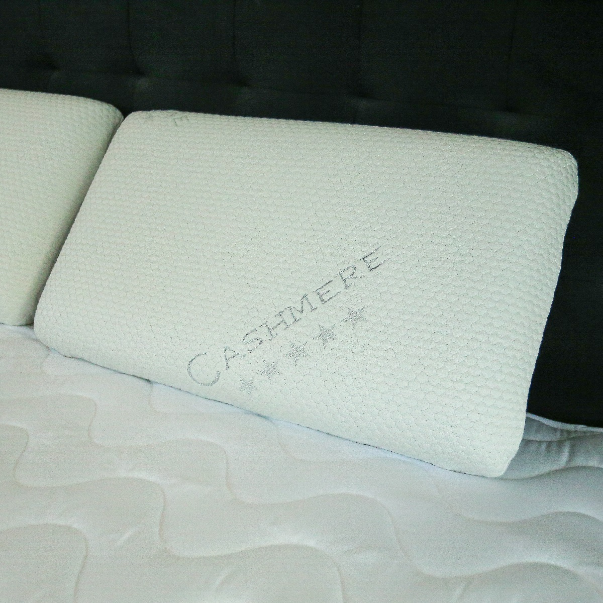 Memória párna ezüstszállal, 70x40 cm