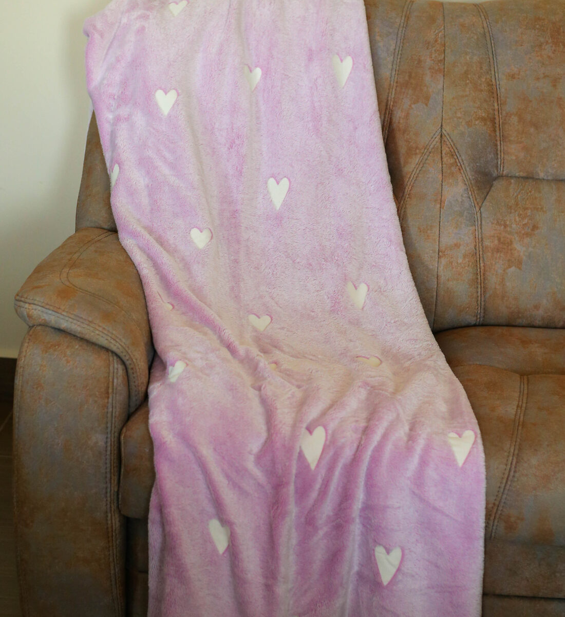 Sötétben világító takaró - szív minta