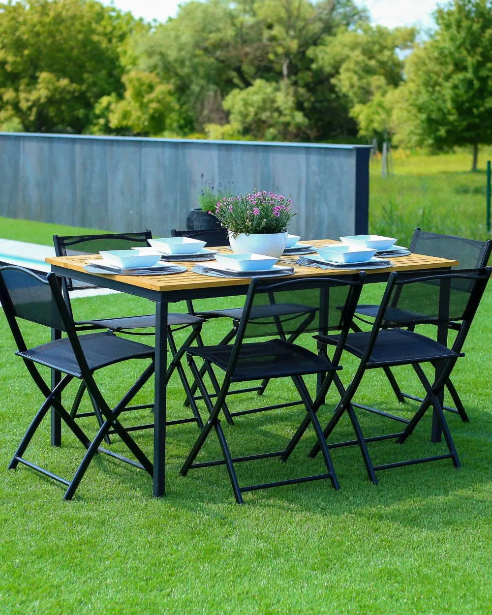 Kerti asztal székekkel