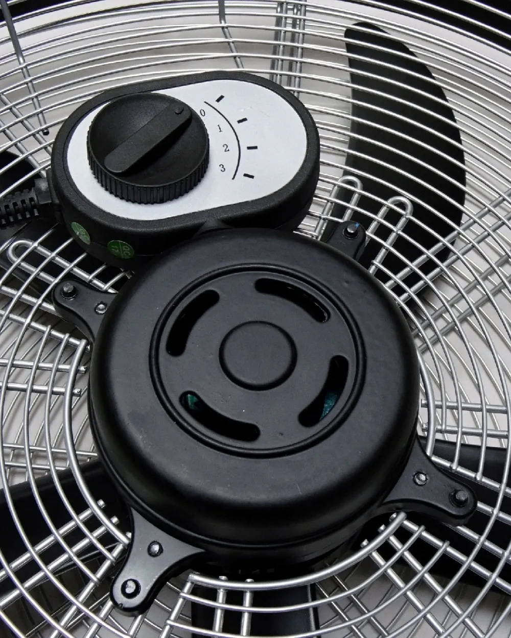 Westinghouse Yucon II padló ventilátor, 50 cm, 3 sebességi fokozattal - Image 2